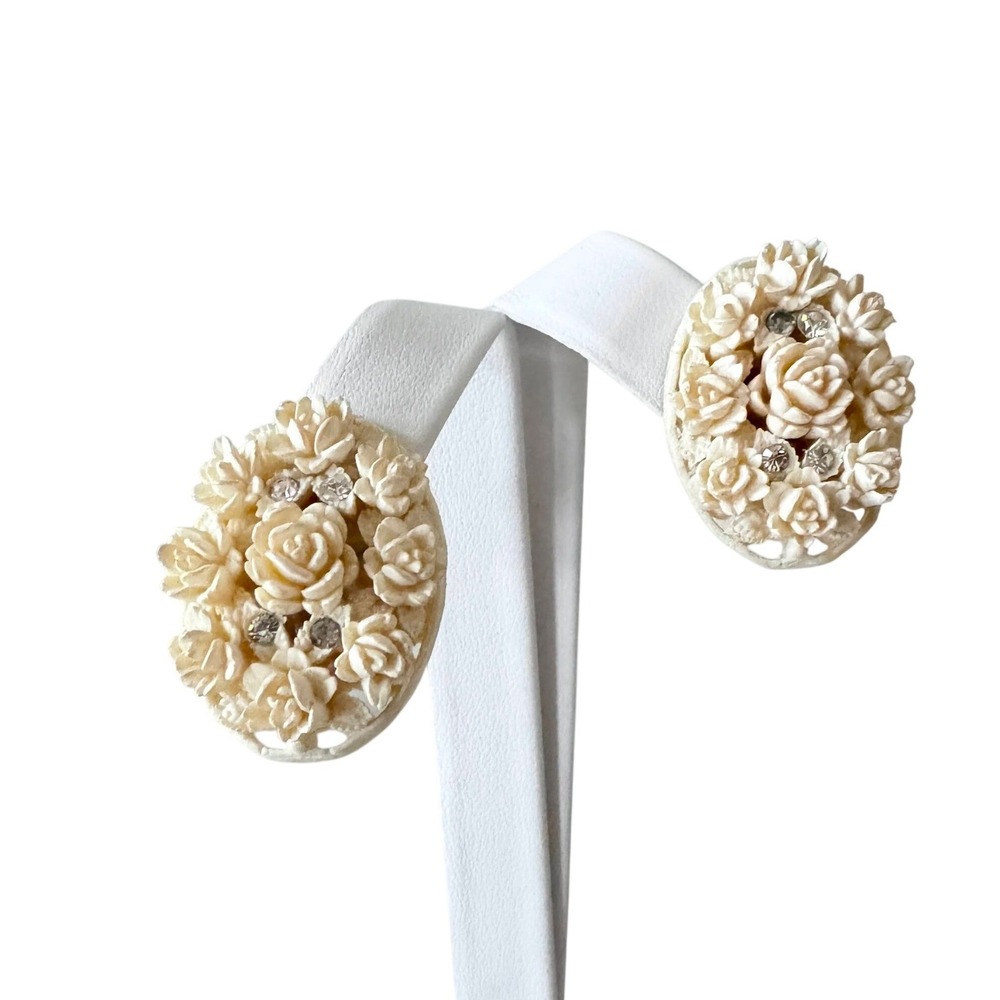 Vintage‎ Cream Celluloid Carved Roses Statement Earrings Oval Cottage Feminine - Picture 2 of 14